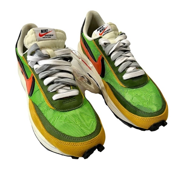 NIKE x SACAI LdWaffle Green Gusto sneakers - Picture 5 of 11